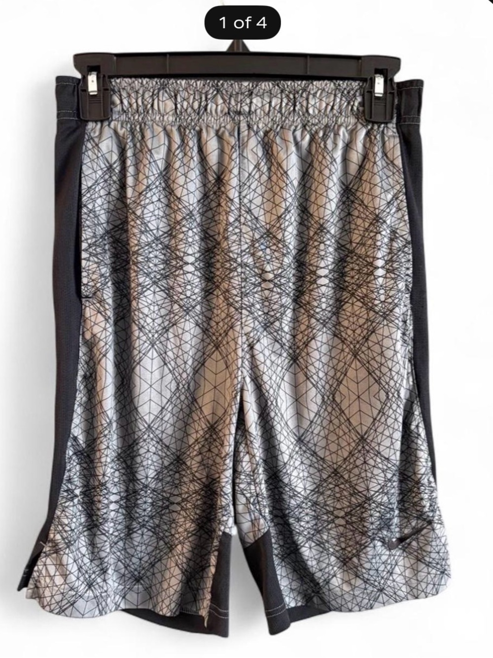 Boys Nike Dri fit basketball Shorts in Metallic Gray with Black Trim size XL